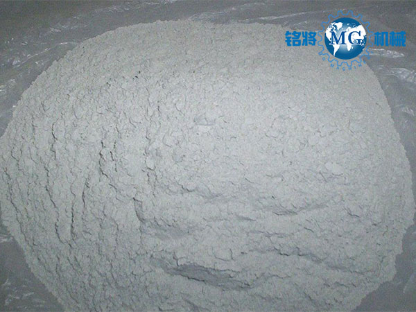 膩?zhàn)臃酆褪喾鄣膮^(qū)別，分辨膩?zhàn)臃酆褪喾鄣姆椒? /> 
</p>
　　<strong>分辨膩?zhàn)臃酆褪喾鄣姆椒?/strong><br />
　　1、選擇時(shí)，不妨觀察石膏粉的顏色。一般主要分為灰色、黃色和白色?；疑喾壑饕糜诮ㄖ?。只要仔細(xì)觀察或浸泡在水中，就會發(fā)現(xiàn)一些細(xì)小的黑色顆粒雜質(zhì)。這種石膏易碎，但價(jià)格便宜。日常用于墻面裝飾，可在建材市場購買。<br />
　　2、選擇一些優(yōu)質(zhì)的膩?zhàn)臃燮放?，消費(fèi)者也可以通過市場口碑來選擇，這種做法其實(shí)非常簡單方便，消費(fèi)者在購買相關(guān)產(chǎn)品時(shí)，一定要避免只看廣告宣傳，然后盲目選擇購買。一般來說，廣告中存在許多夸張甚至虛假的成分，不能作為產(chǎn)品質(zhì)量的認(rèn)知方向。消費(fèi)者一定要根據(jù)市場上真實(shí)的口碑來選擇更多買家好評的產(chǎn)品，這樣才能買到真正高品質(zhì)的材料。<br />
<p>
	　　3、一個優(yōu)質(zhì)的膩?zhàn)臃燮放?，要來自正?guī)的廠家，這一點(diǎn)非常重要，正規(guī)的廠家，為我們的消費(fèi)者提供全面的保護(hù)，生產(chǎn)相關(guān)的材料，質(zhì)量高，質(zhì)量有保證，符合國家相關(guān)標(biāo)準(zhǔn)，質(zhì)檢部門也能對其質(zhì)量，有嚴(yán)格的管理監(jiān)督。讓消費(fèi)者購買更放心。
</p>
<p style=