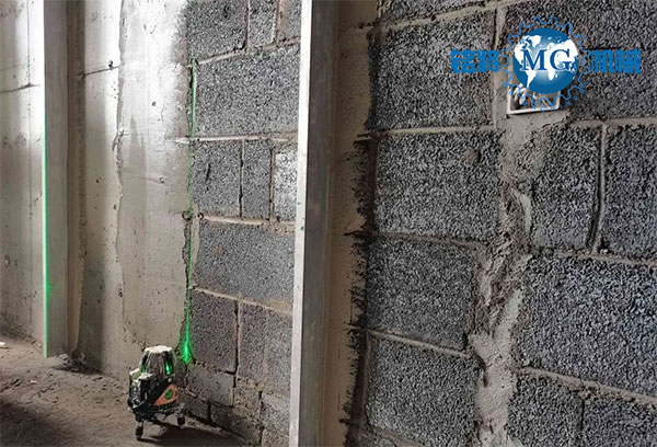 輕質(zhì)抹灰石膏沖筋打點是怎么做的？